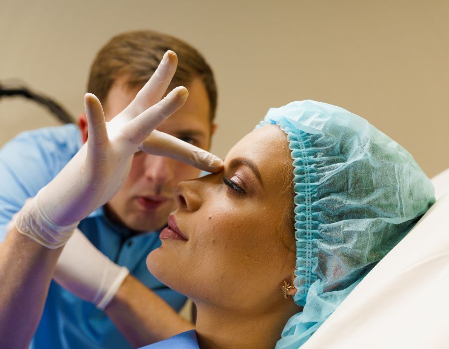 Diferencias entre rinoplastia funcional y estética